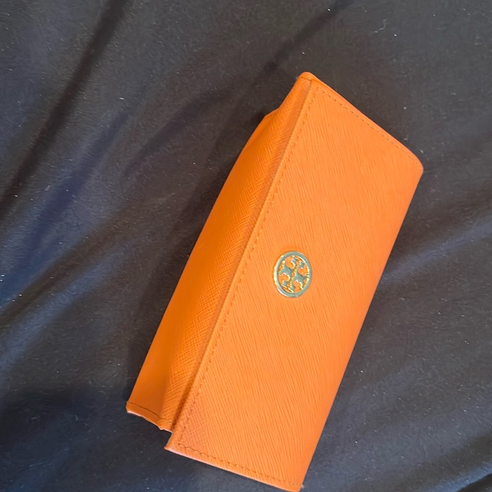 Tory Burch sunglasses case